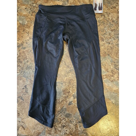 NWT Active Life Athletic capri Leggings Women's Size Medium Black new (A816) - Picture 10 of 10